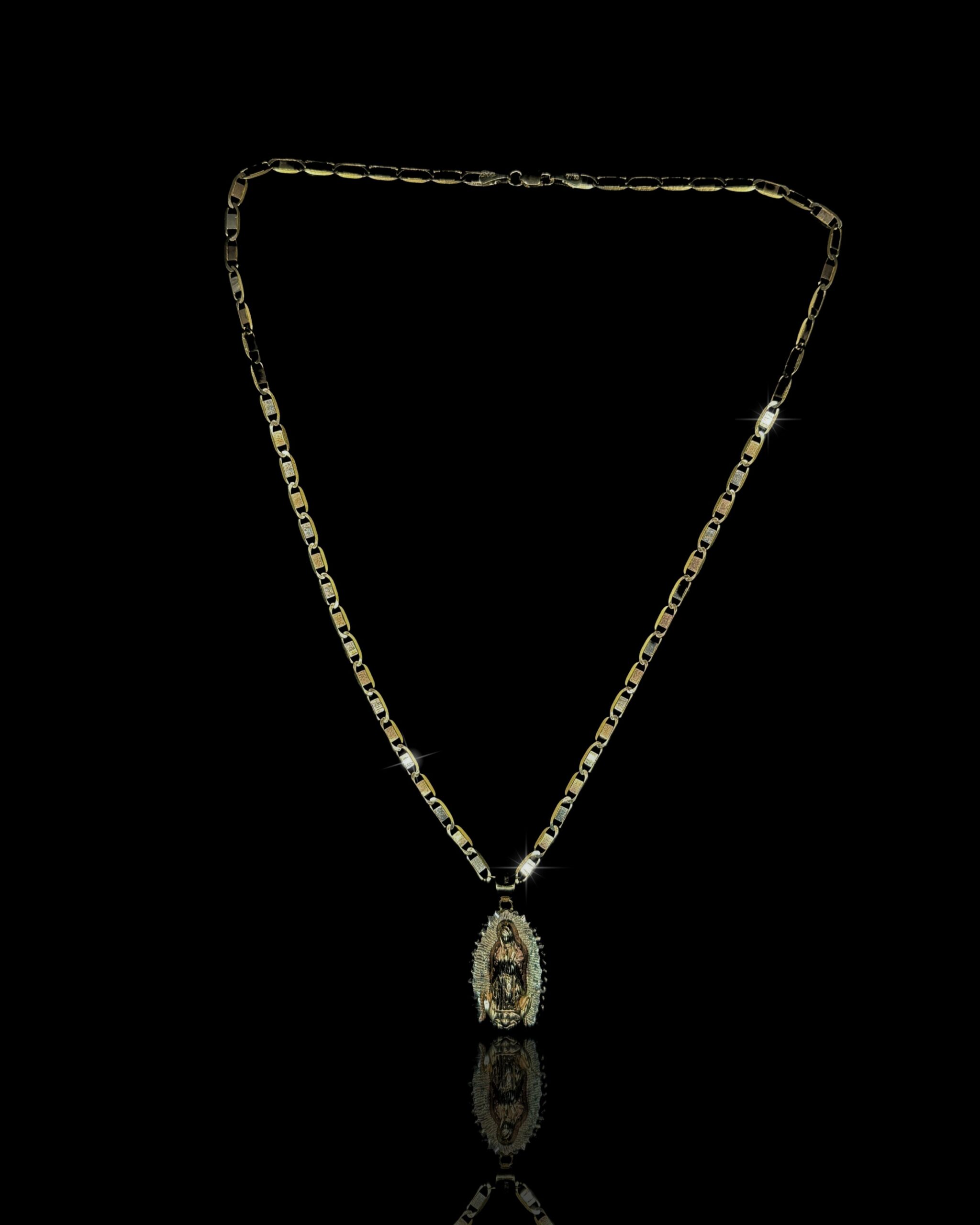Cadena con dije de la virgen oro 10K